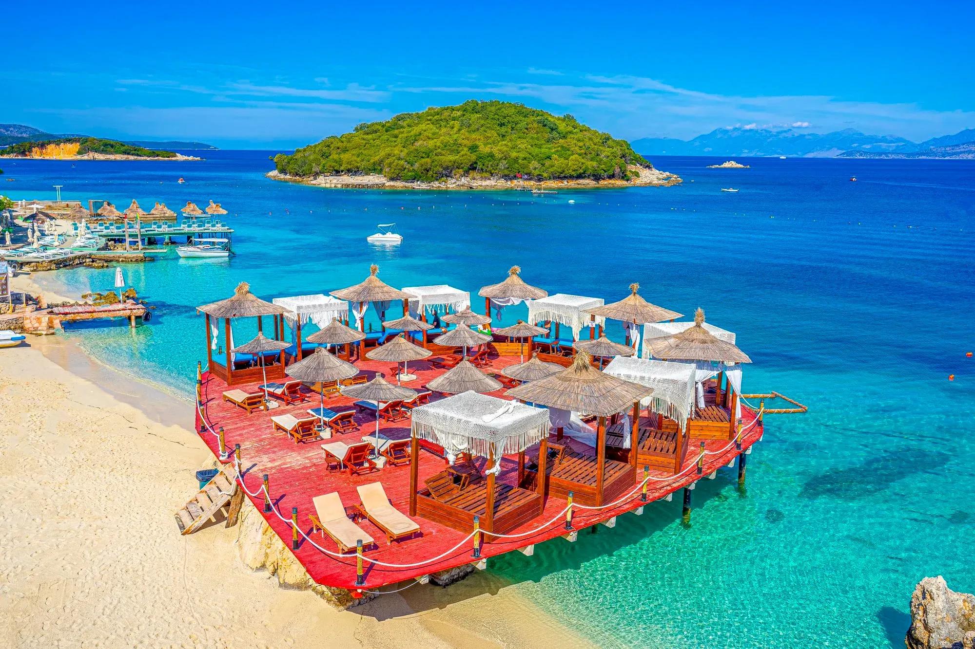 Іонічне літо в Албанії